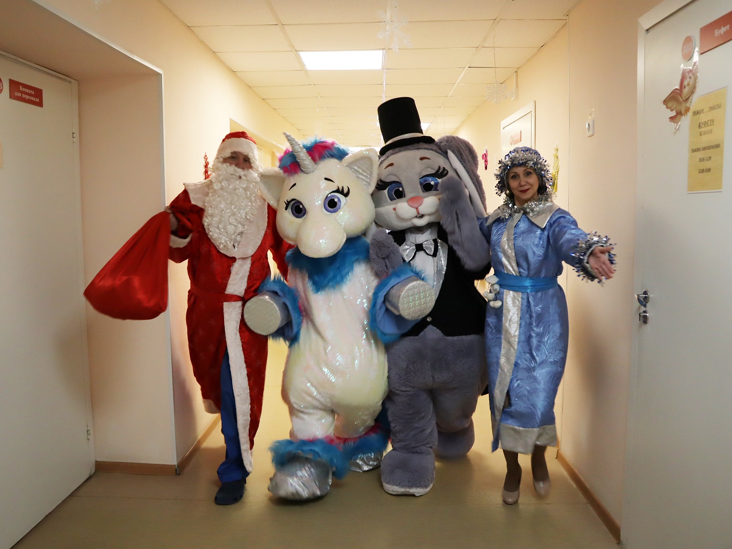 Сказочные герои поздравили маленьких северчан, находящихся на лечении в больнице