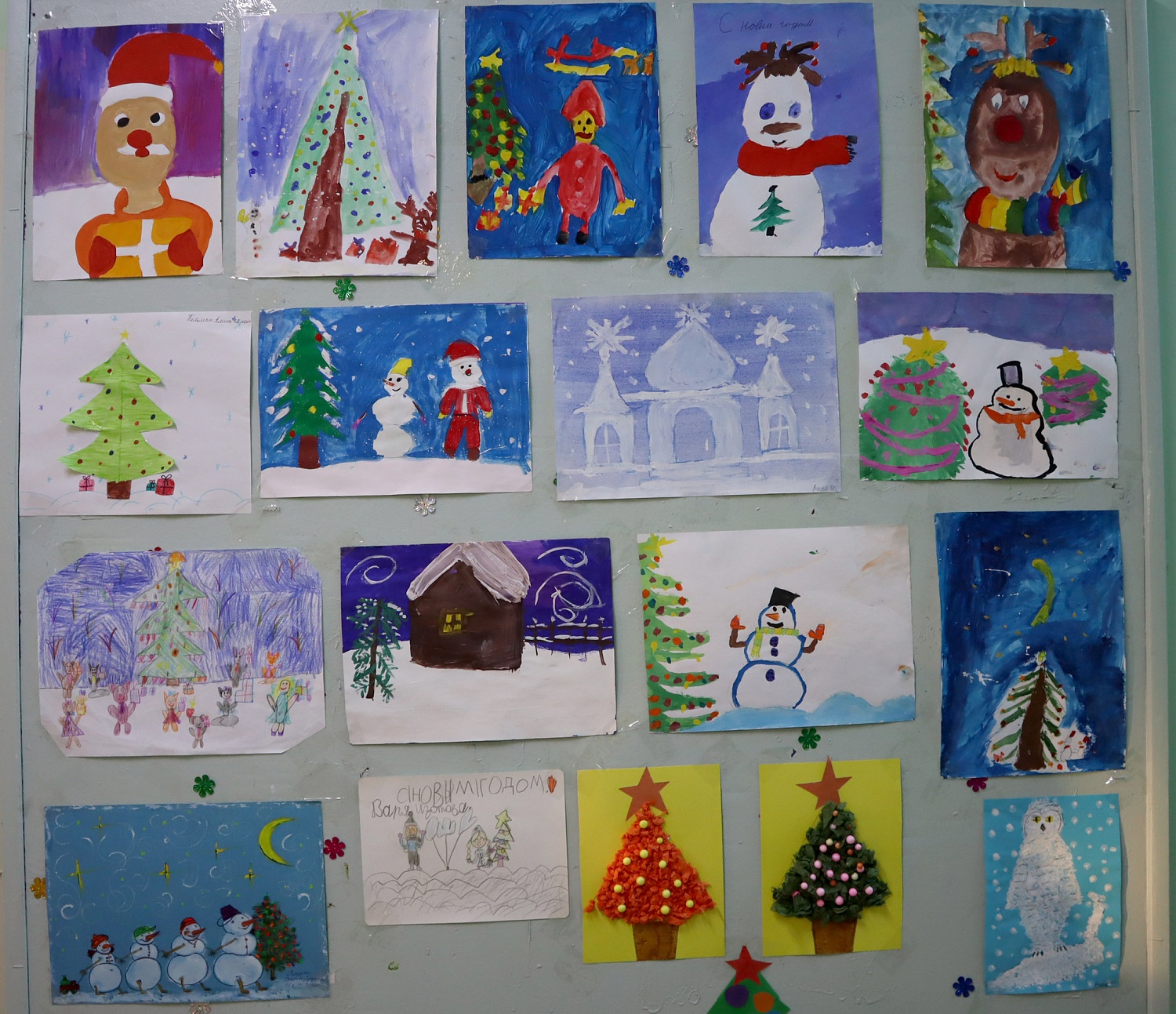 Новогодняя выставка детского творчества открылась в наркологическом отделении в Иглаково
